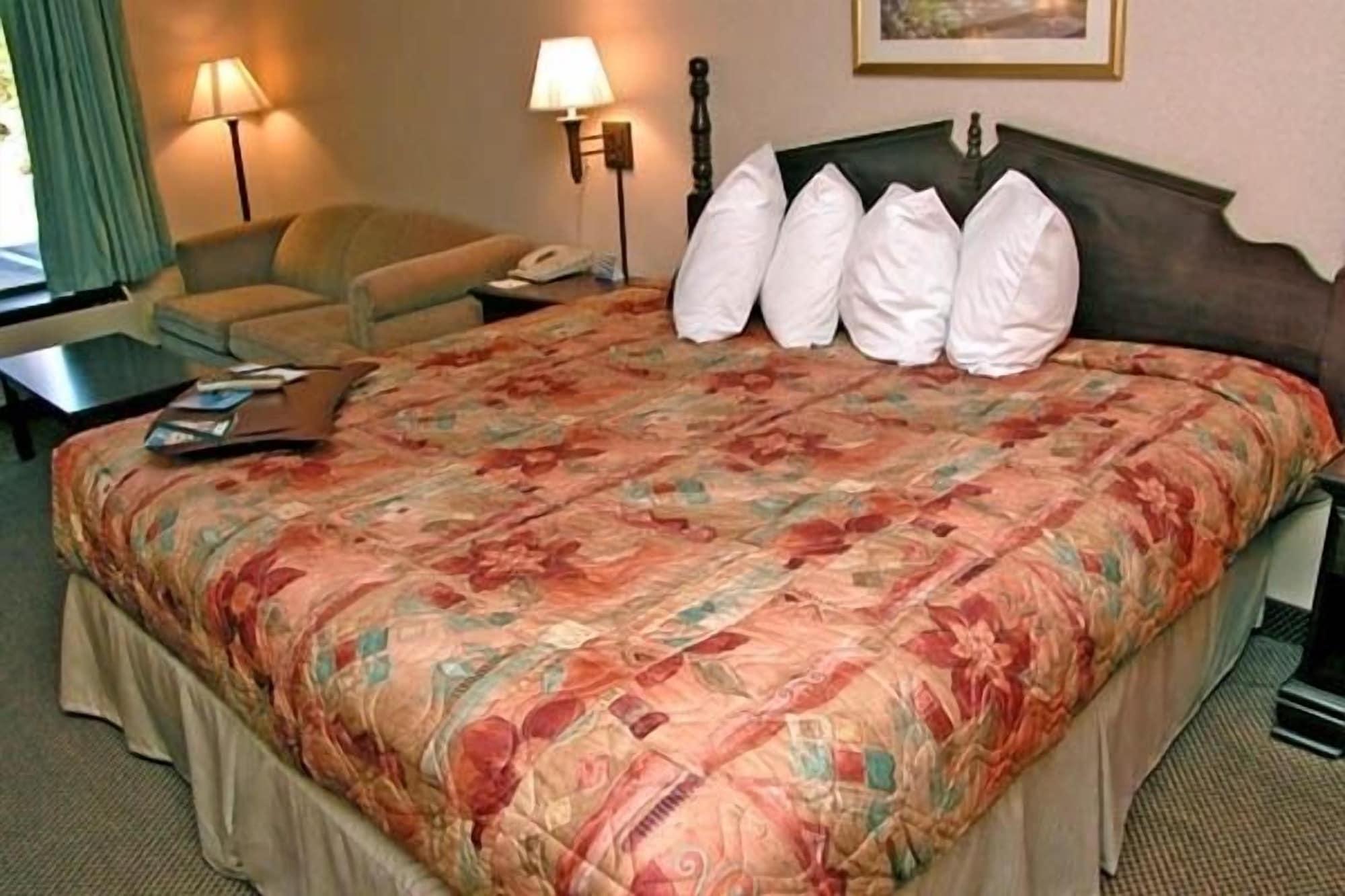 Ramada By Wyndham 3*